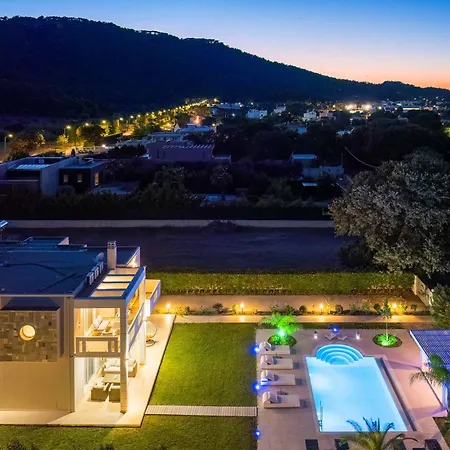 Telchini Villa *